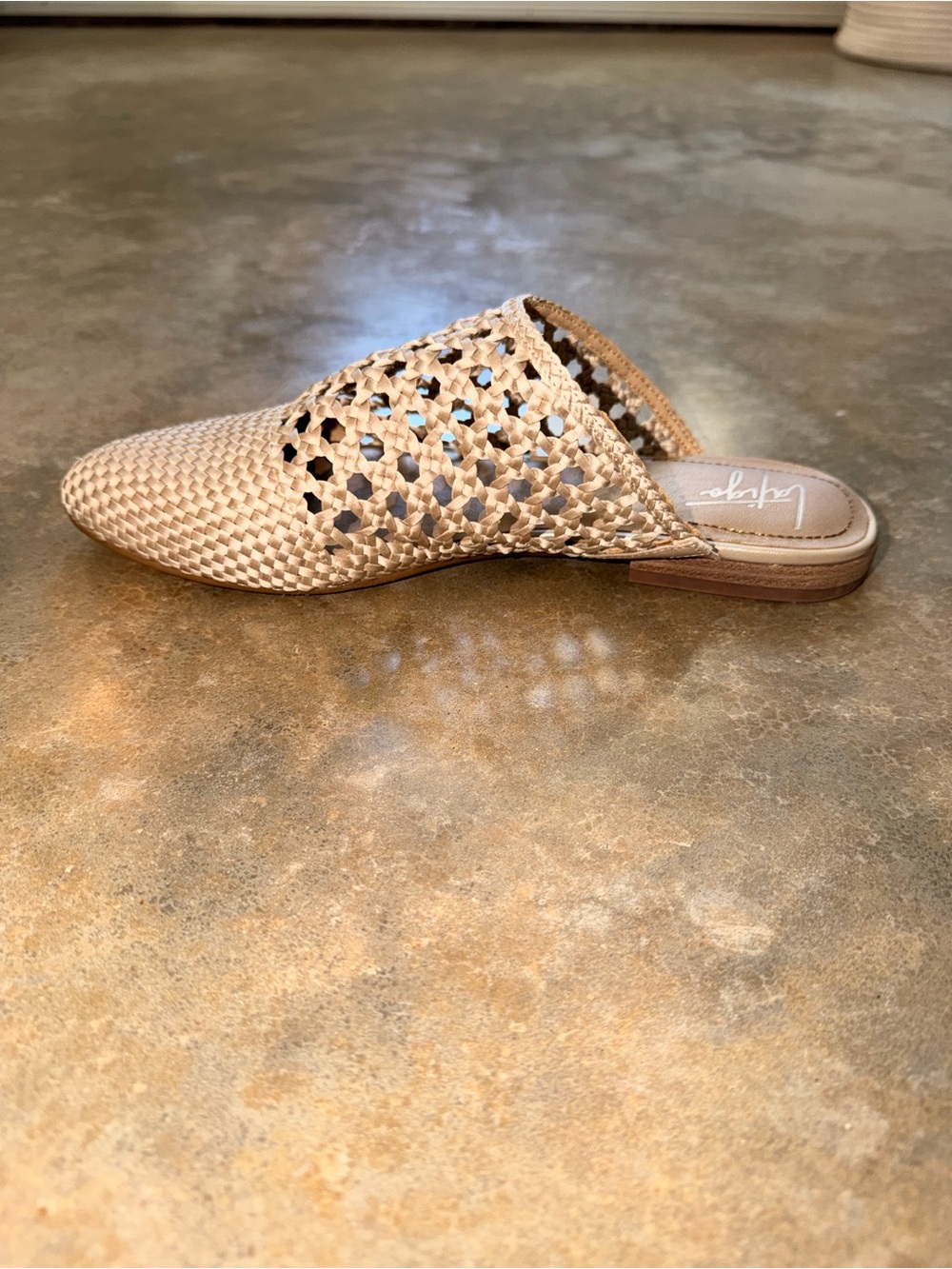 Latigo Woven Leather Mule Slides Tan Pointed Toe Slip On Flats Size 9 NWOT - Picture 7 of 10